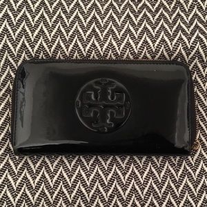 Patent Leather Tory Burch Large Wallet
